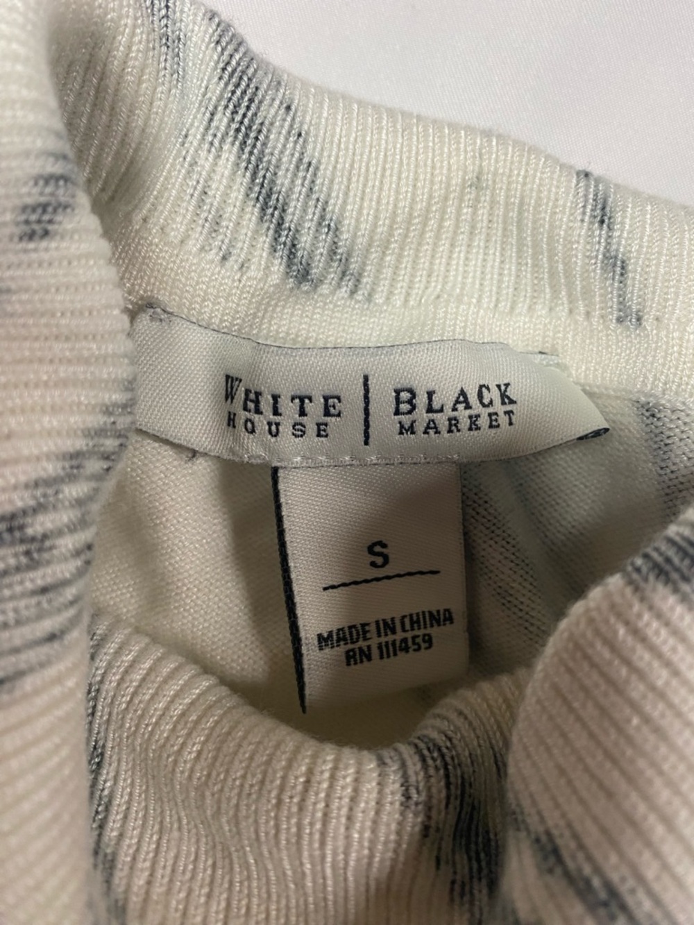 White House Black Market Sleeveless Turtleneck Top White -Black Women’s Small - Picture 3 of 4